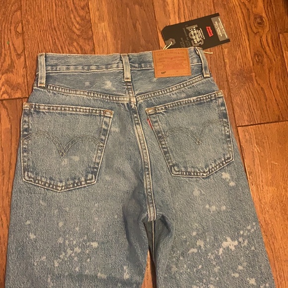 *SOLD*NEW LEVIS 501 - Picture 4 of 8